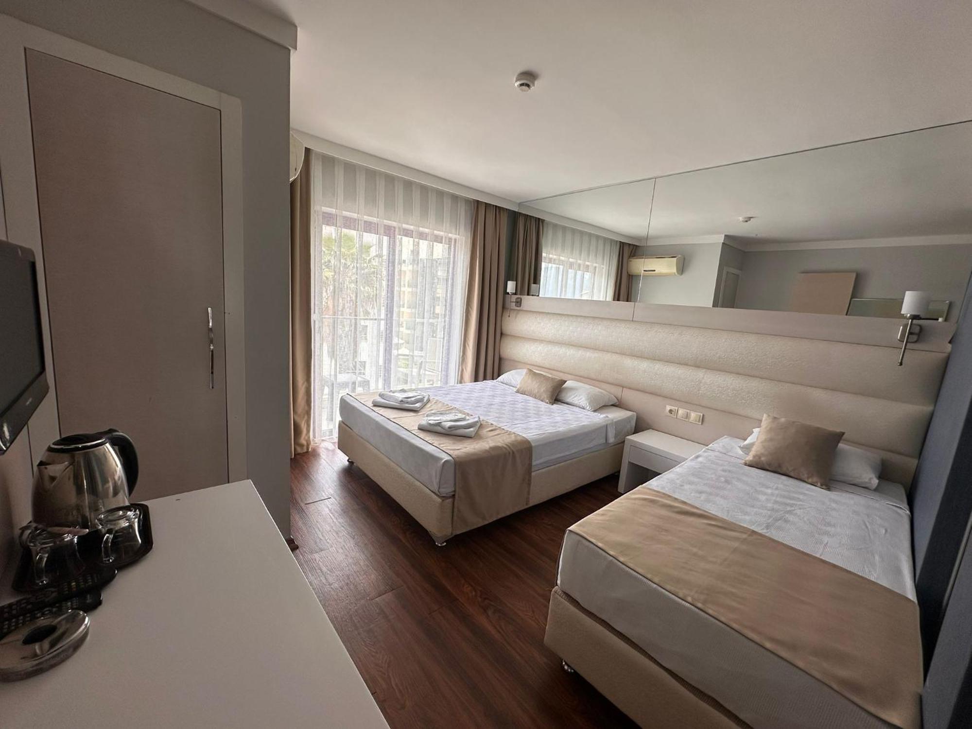 Gold Butik Otel 말마리스 외부 사진